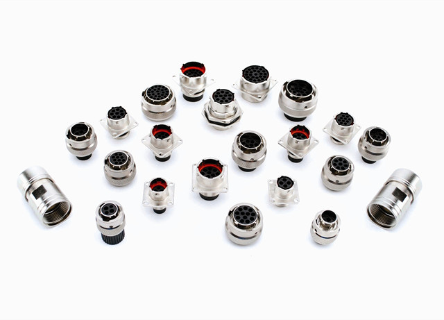 供應(yīng) Littelfuse 輕觸開(kāi)關(guān)、DC車(chē)用連接器、溫度傳感器 和 碳化硅（SiC）產(chǎn)品
